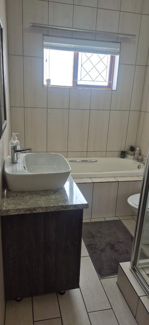 3 Bedroom Property for Sale in Beacon Bay Eastern Cape